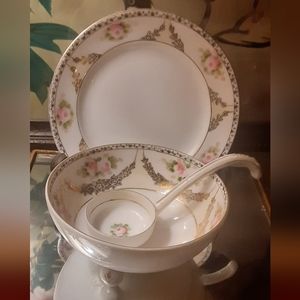 c1920-40 NORITAKI BOWL, LADEL & SAUCER M wreath Handpainted